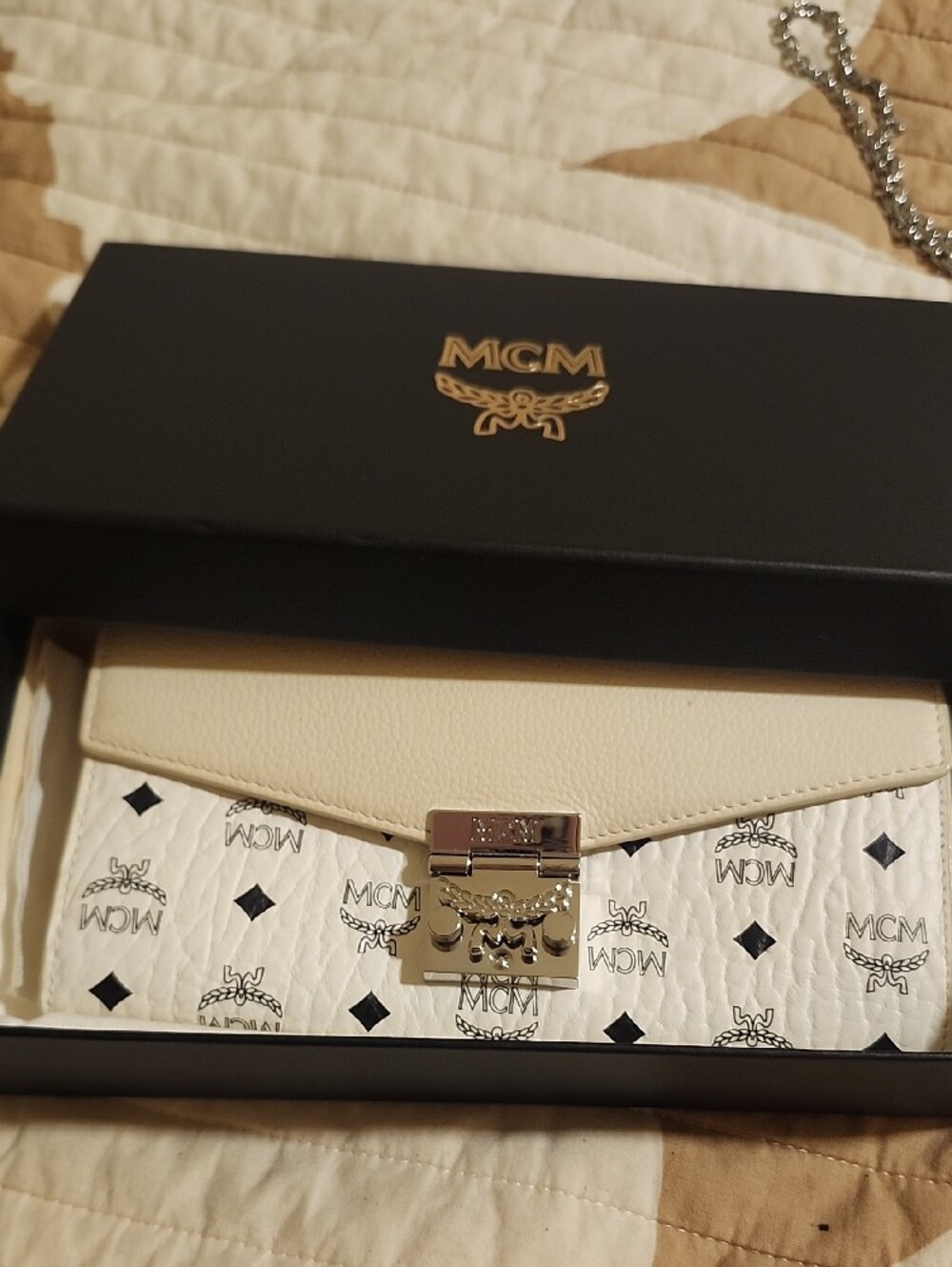 MCM White Logo Leather Envelope Crossbody with Silver Chain - Picture 4 of 7